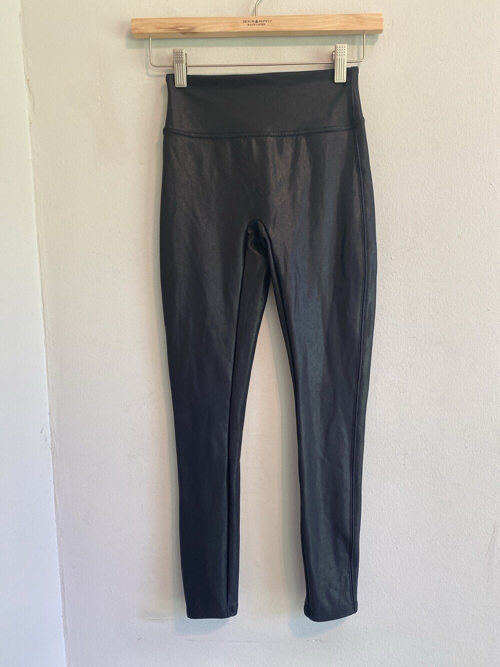 SPANX Faux Leather Look High Rise Leggings Women's M